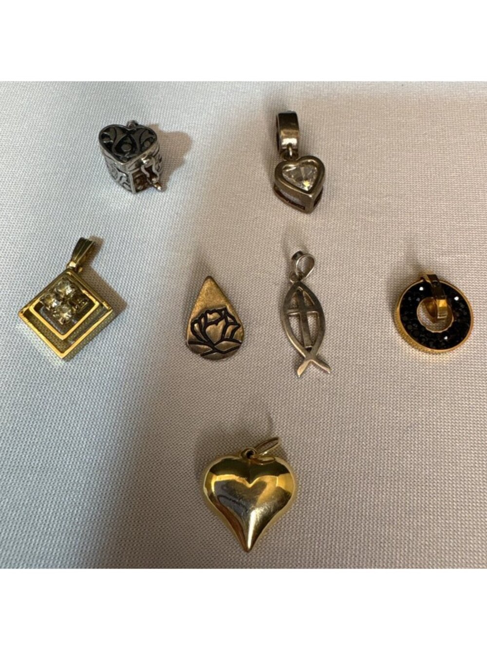 Lot of 7 Vintage Pendants Sterling Silver & Gold Tone Silver 925 Prayer Box - Picture 3 of 16